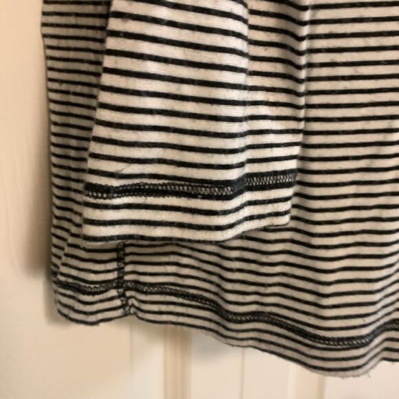 UNIVERSAL THREAD, long sleeve T, XS. Blue stripes, great condition - Picture 3 of 12